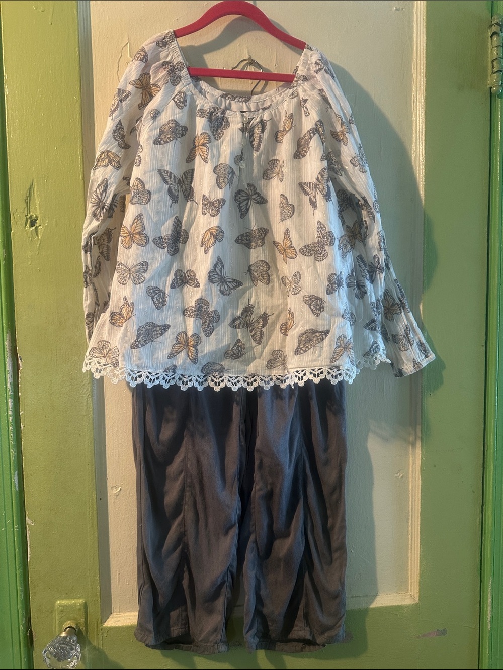 Cynthia Rowley White Butterfly Print Top with Gray Pants Pajama Set